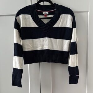 Tommy Hilfiger Women's Navy Blue and White Striped Sweater